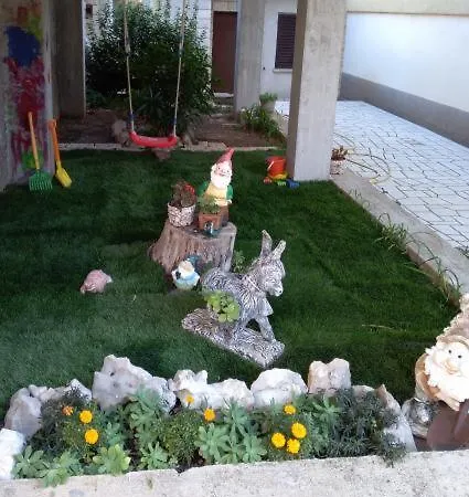 Apartman Peros דירה