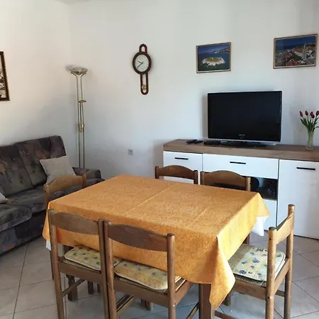 דירה Apartman Peros *