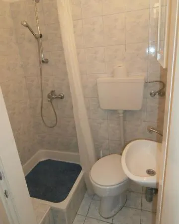 Apartman Peros * נובי ווינודולסקי