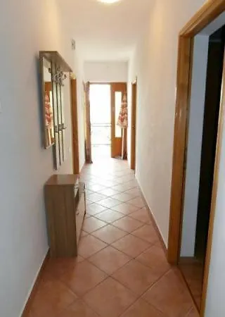 Apartman Peros נובי ווינודולסקי